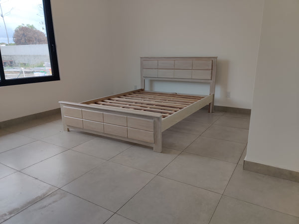 Cama madera Full blanco antiguo 