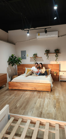 Cama Toronto