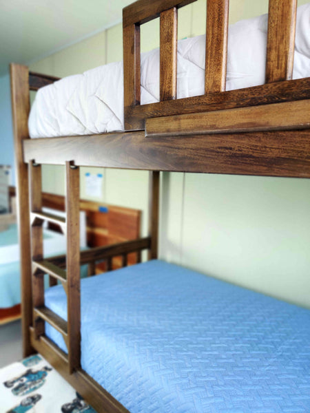 Twin & Twin Bunk Bed with auxiliary bed