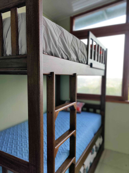 Twin & Twin Bunk Bed with auxiliary bed