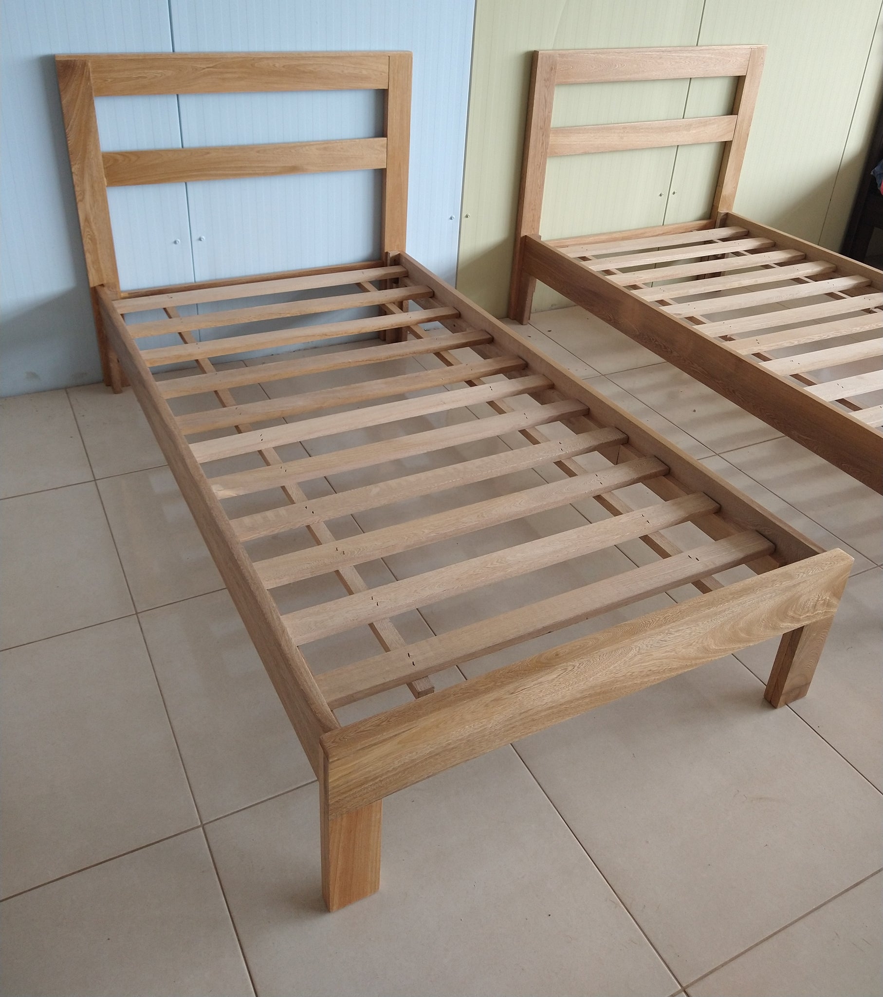 cama individual sencilla madera roble