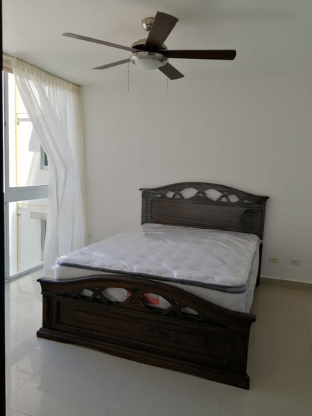 cama de madera moldura