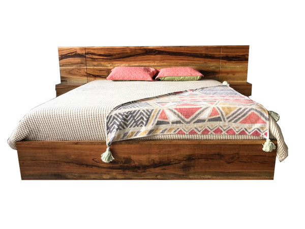 Cama Toronto